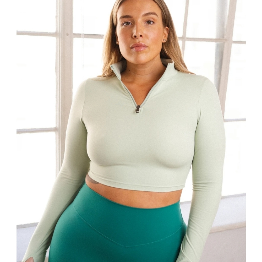 Refine Cropped Quarter Zip - Halogen